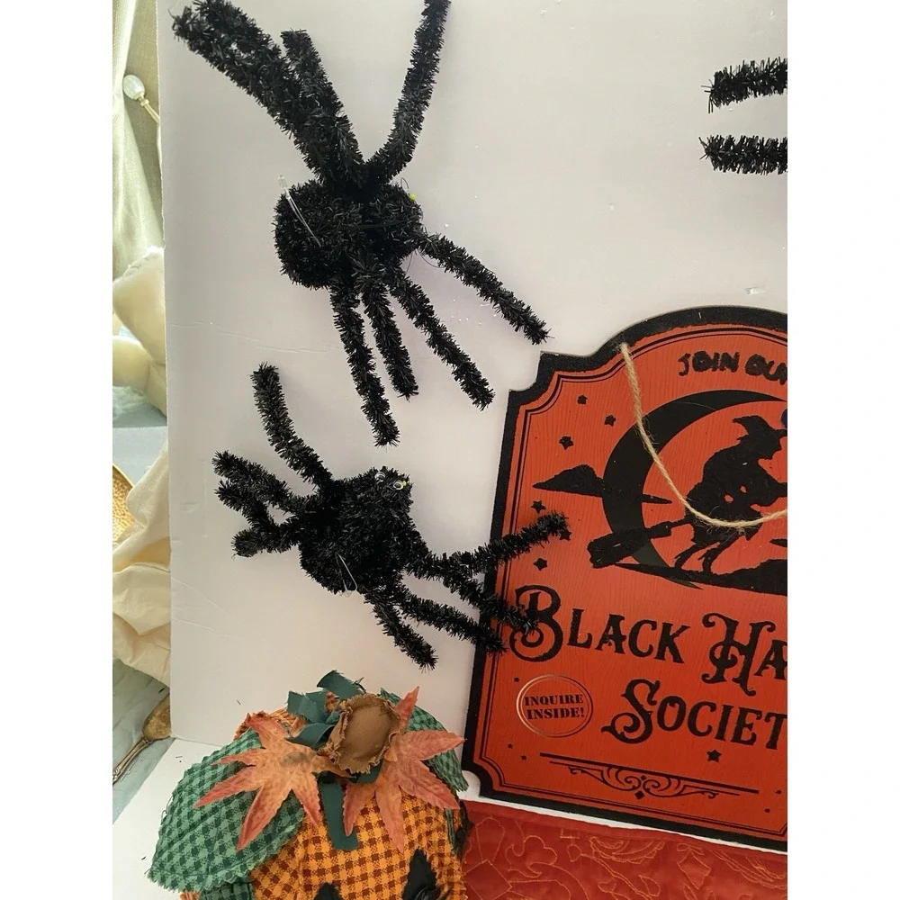 Halloween Decoration Lot 11 Pieces‎ Pumpkins, viper Candleholder Spiders Etc..